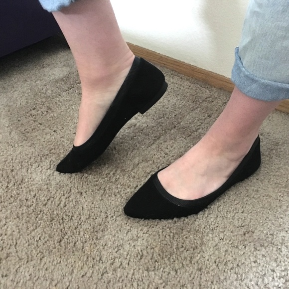 Jones NY Suede Black Flats - Picture 2 of 3